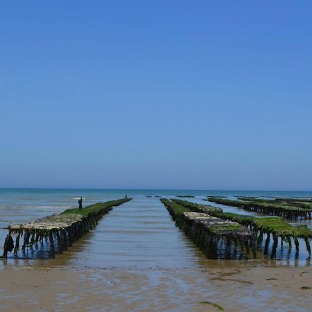 Commes Maison Renovee En Pierres Sejour Spacieux Avec Jardin Et Terrasse Amenagee Pres Omaha Beach & Bayeux A 5Mn De La Mer Tous Commerces מראה חיצוני תמונה