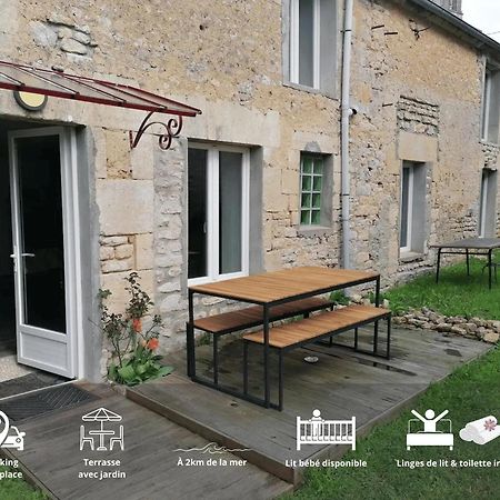 Commes Maison Renovee En Pierres Sejour Spacieux Avec Jardin Et Terrasse Amenagee Pres Omaha Beach & Bayeux A 5Mn De La Mer Tous Commerces מראה חיצוני תמונה