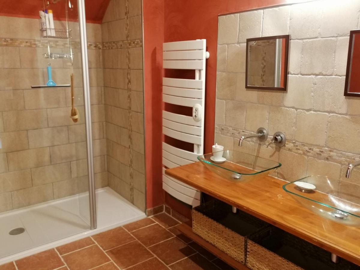 Commes Maison Renovee En Pierres Sejour Spacieux Avec Jardin Et Terrasse Amenagee Pres Omaha Beach & Bayeux A 5Mn De La Mer Tous Commerces מראה חיצוני תמונה